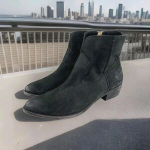 Frye Ray Seam Short Leather Western Boots US 9.5 M Black Ankle Zip Booties